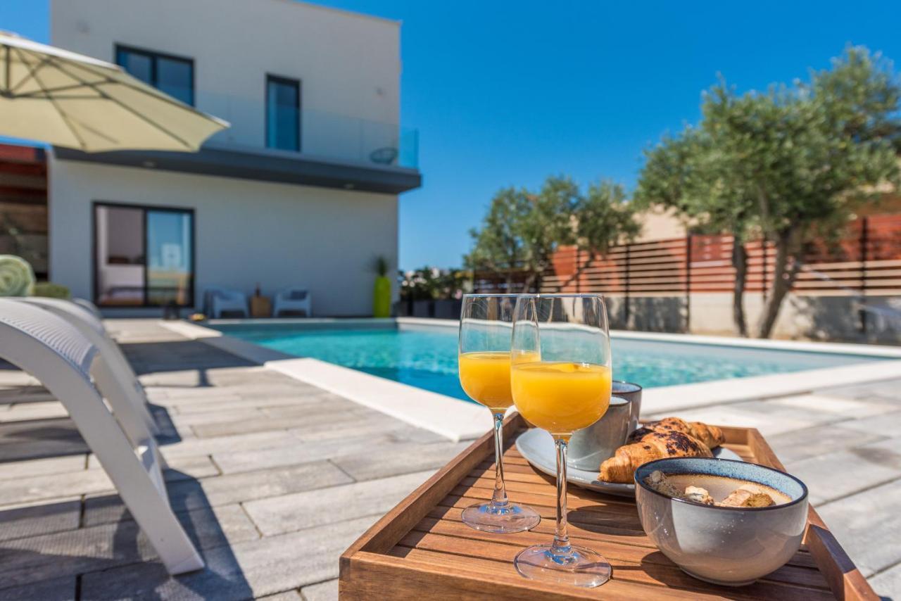 Villa Olea With Heated Pool And Jacuzzi Сукошан Экстерьер фото